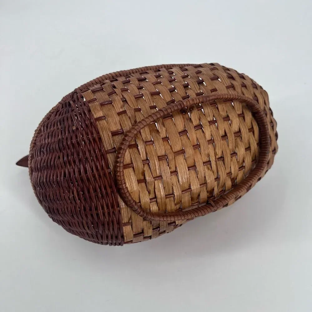 Vintage Duck Basket Bin Camp Adirondack‎ Thanksgiving Fall wicker
